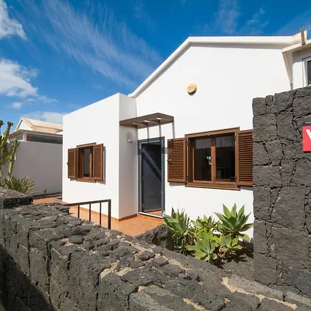 Maderita - Lovely 3 Bed In Playa Blanca (Lanzarote)