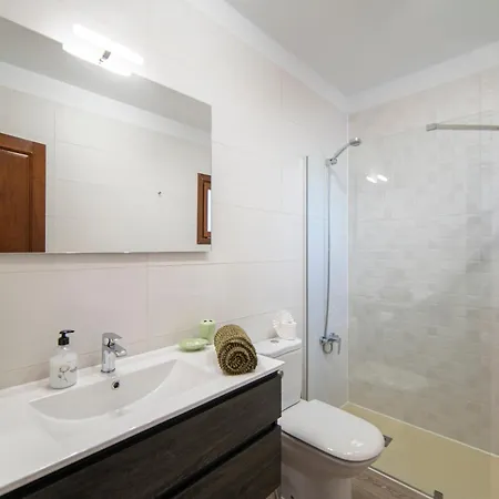 Maderita - Lovely 3 Bed In Villa Playa Blanca (Lanzarote)