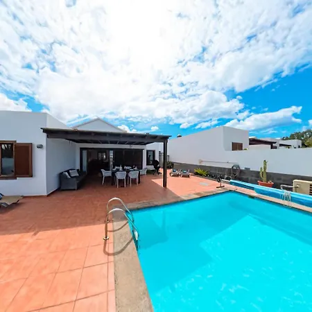 Villa Maderita - Lovely 3 Bed In Playa Blanca (Lanzarote)